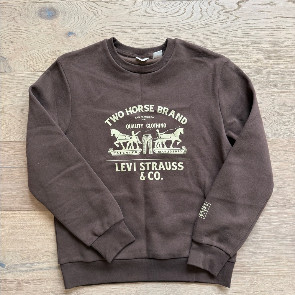 Levi's Brown Crewneck Sweatshirt with Two Horse Brand Print